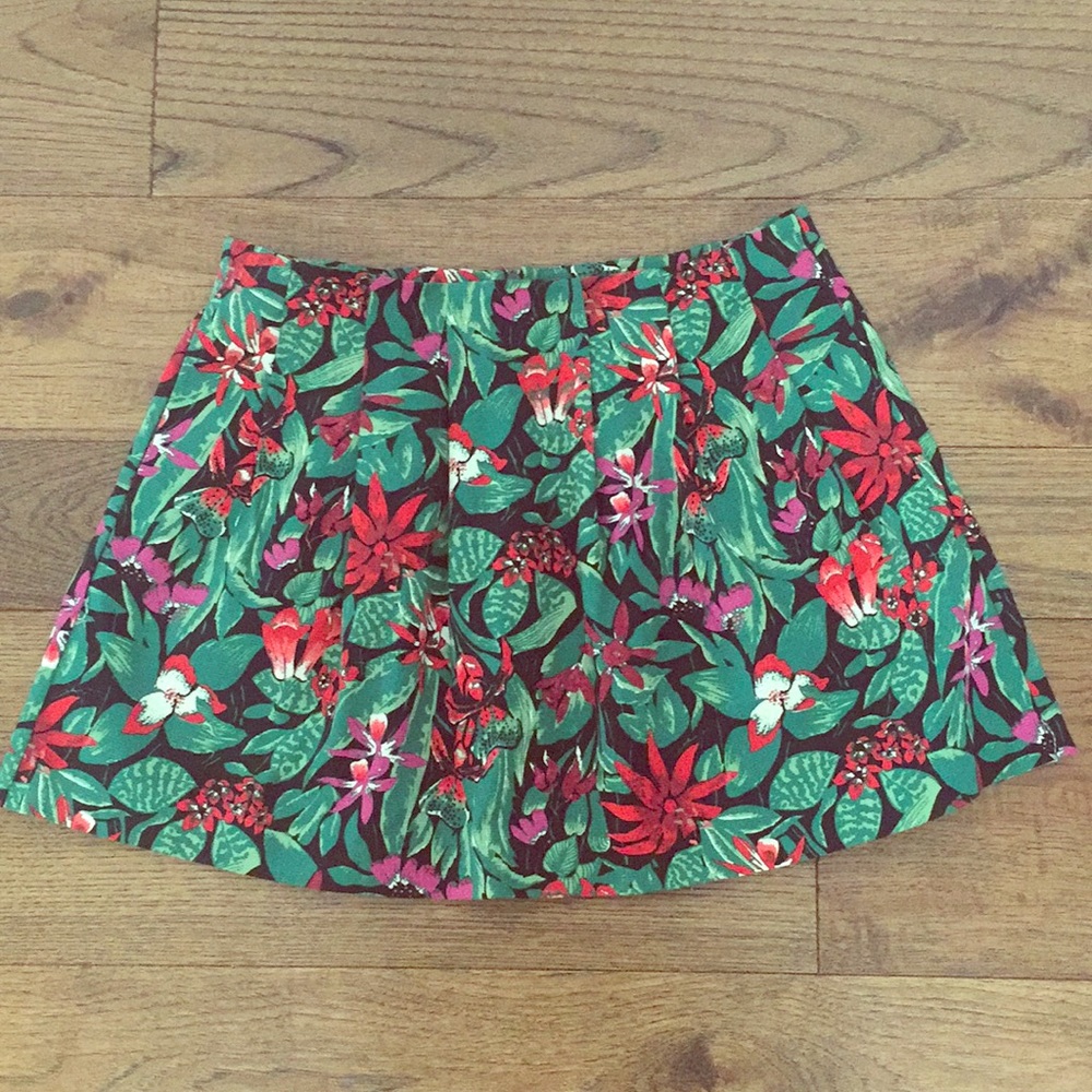 Zara TRF Floral Skirt with pockets